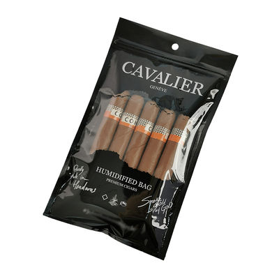 Przenośna torba nawilżająca papierosy