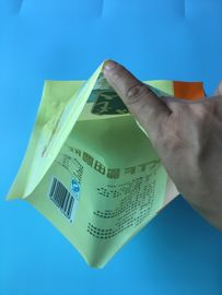 Niestandardowe przekąski do cukierków Opakowania medyczne Torby foliowe, plastikowe torby do pakowania Laminowane torby na suwak z otworem na wieszak